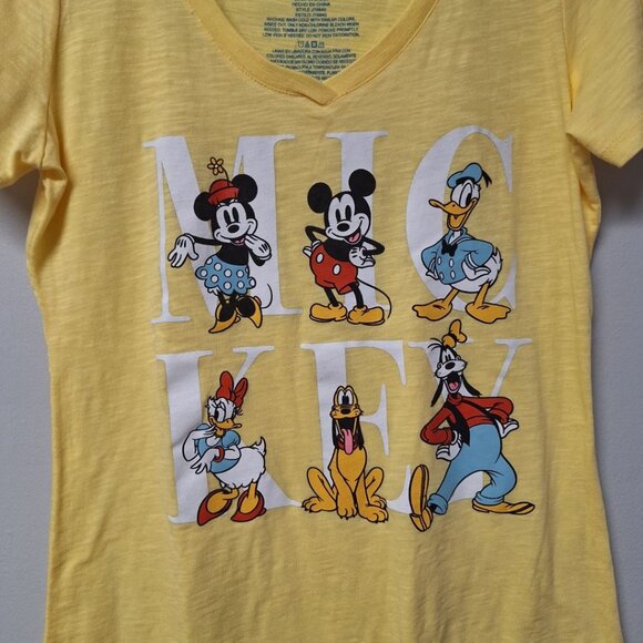 Disney Mickey and Friends Tee Shirt V Neck Womens Medium Yellow Minnie Goofy - Picture 2 of 6